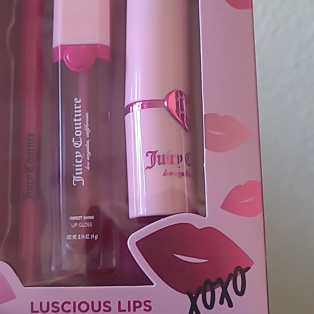 Juicy Couture enhance your